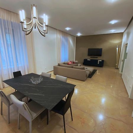 Luxury House With Parking Apartman Nápoly Kültér fotó