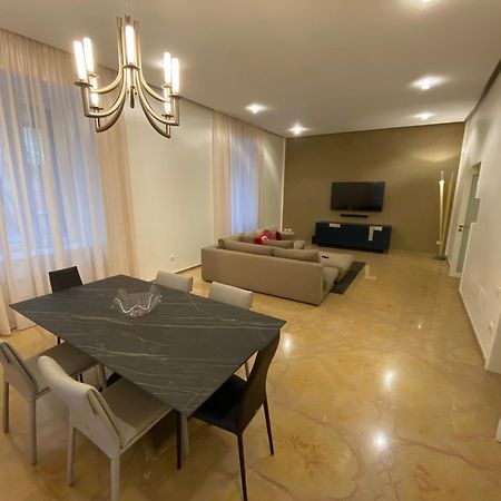 Luxury House With Parking Apartman Nápoly Kültér fotó